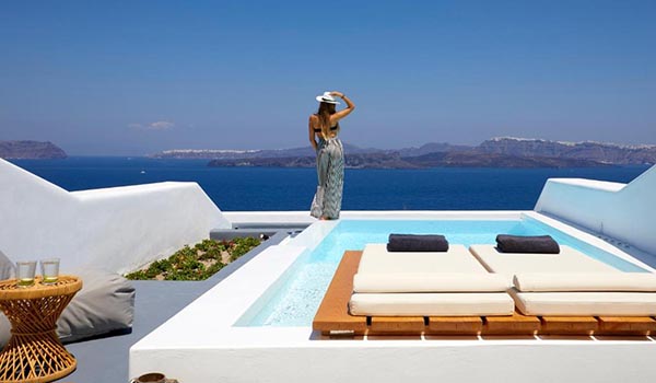 Phos The Boutique Akrotiri